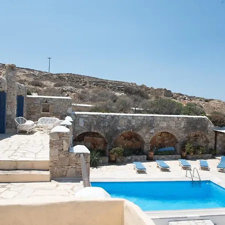 Anna, By Mykonos Rocky فيلة *