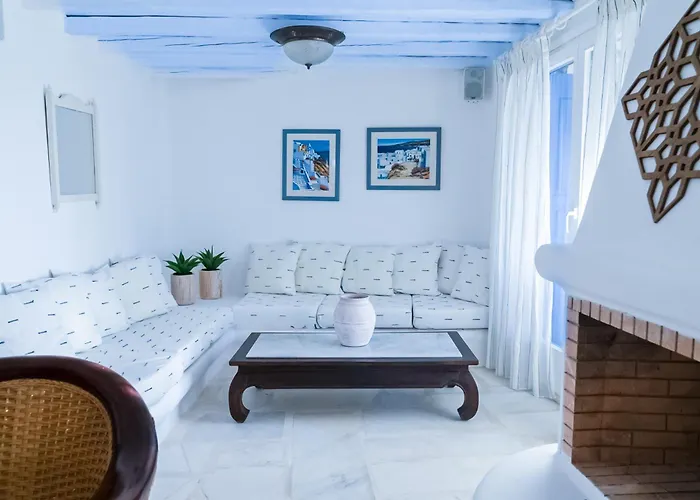 فيلة Anna, By Mykonos Rocky *