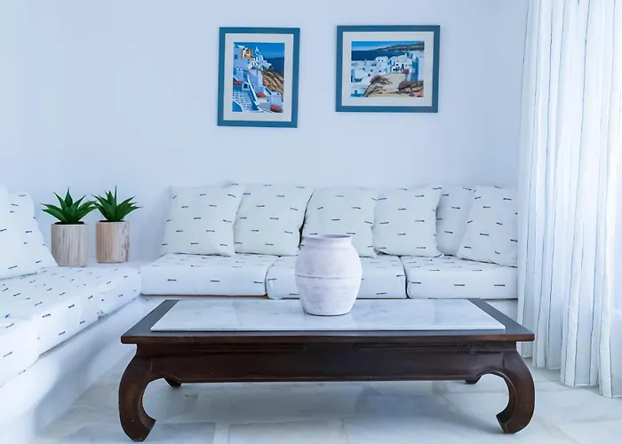 Anna, By Mykonos Rocky فيلة *