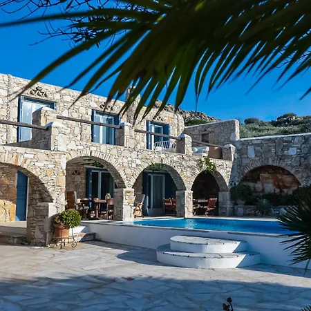 Anna, By Mykonos Rocky Villa Agios Ioannis Diakoftis