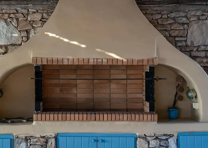 Anna, By Mykonos Rocky