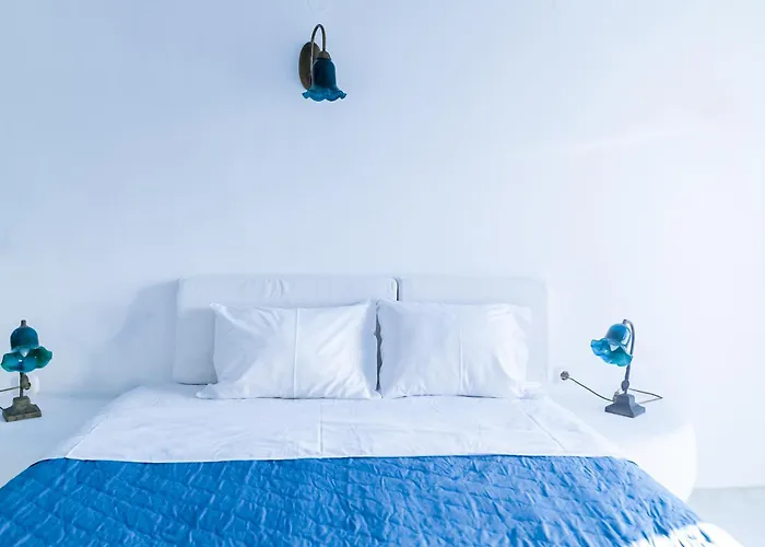 Anna, By Mykonos Rocky *